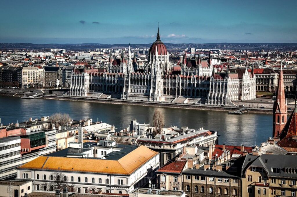 Điều Kiện Xin Visa Du Lịch Hungary