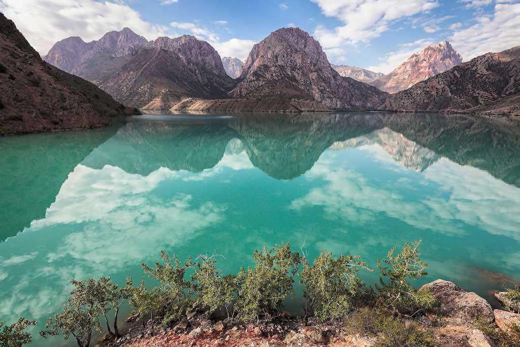 Lợi Ích Khi Sử Dụng Dịch Vụ Làm Visa Tajikistan