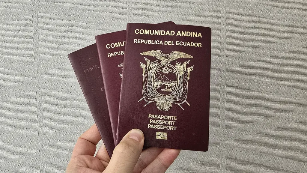 Việt Nam Có Được Miễn Visa Ecuador Không?