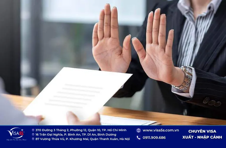 Tại sao visa New Zealand bị từ chối và cách khắc phục 7 Hồ sơ tài chính yếu dẫn đến việc bị từ chối visa New Zealand